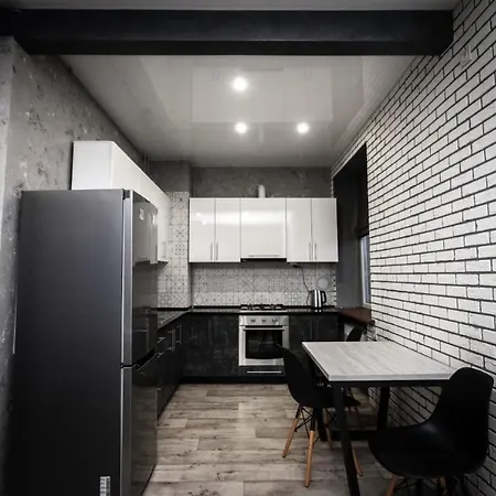 Loft Apartment On Svobody Kamjanske Exterior foto